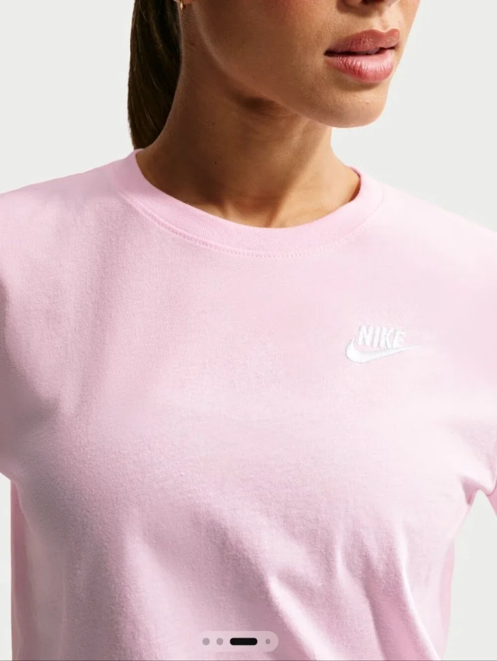 Nike Sportswear Club Essentials Pink Foam Embroidered Logo Cotton Tee Size Med